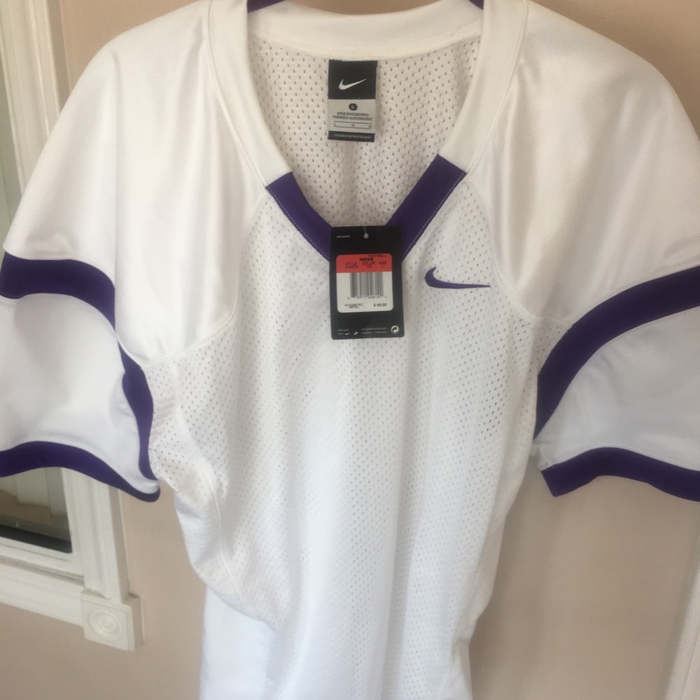 MENS NIKE JERSEY